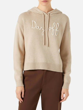 Kurz geschnittener Damen-Kapuzenpullover aus Strick mit „Day Off“-Stickerei