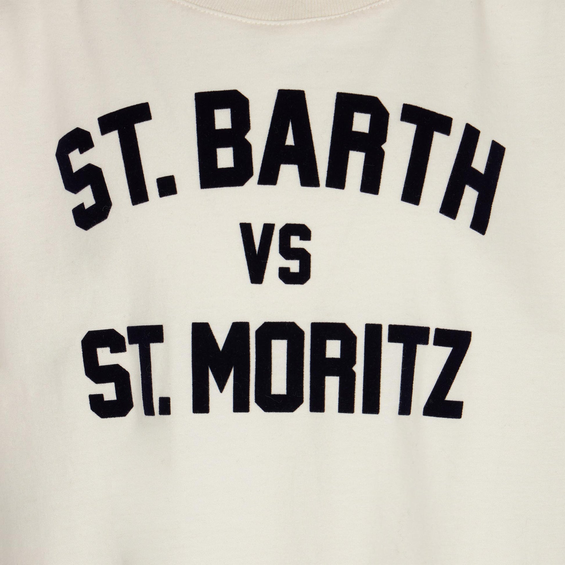 Boy t-shirt with St. Barth vs St. Moritz - MC2 Saint Barth