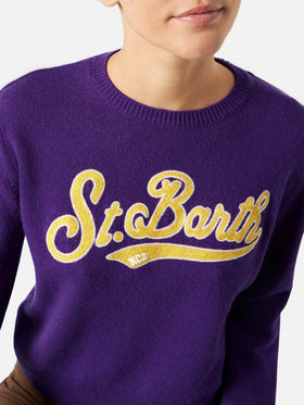 Woman purple cropped sweater