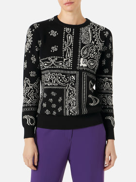 Damenpullover aus Kaschmirmischung mit schwarzem Bandana-Muster