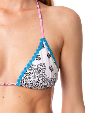 Woman triangle bikini with bandanna print